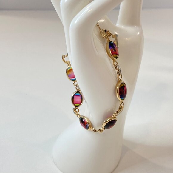 Sarah Coventry Gold-Tone Bracelet With Oval Rainbow Glass Cabochons & Safety Cha - Picture 7 of 14
